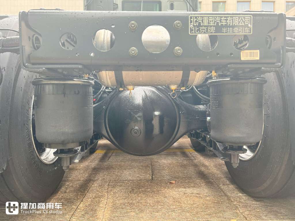 北京重卡的旗舰车型——复兴,到底配置有多高?实拍带你好好看看 - 第24张 - 提加商用车网 北京重卡的旗舰车型——复兴,到底配置有多高?实拍带你好好看看 - 第24张