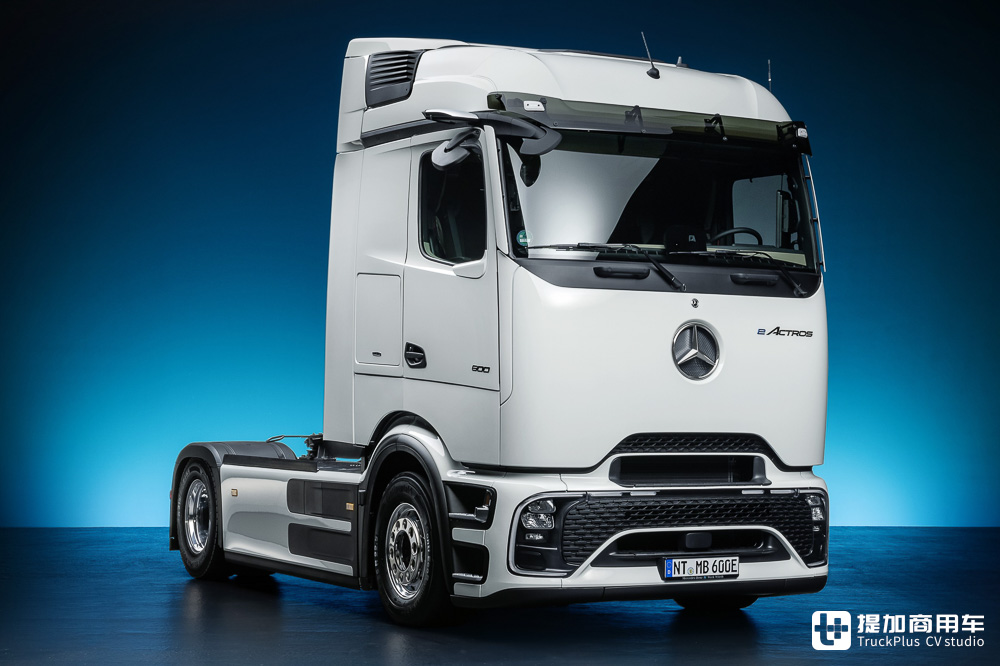 面向未来的划时代卡车:第六代奔驰Actros正式发布!首发亮相的电动版车型完全解读 - 第1张 - 提加商用车网 面向未来的划时代卡车:第六代奔驰Actros正式发布!首发亮相的电动版车型完全解读 - 第1张