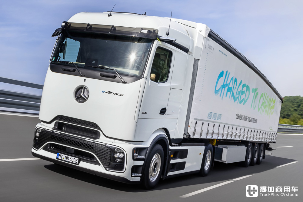 面向未来的划时代卡车:第六代奔驰Actros正式发布!首发亮相的电动版车型完全解读 - 第11张 - 提加商用车网 面向未来的划时代卡车:第六代奔驰Actros正式发布!首发亮相的电动版车型完全解读 - 第11张