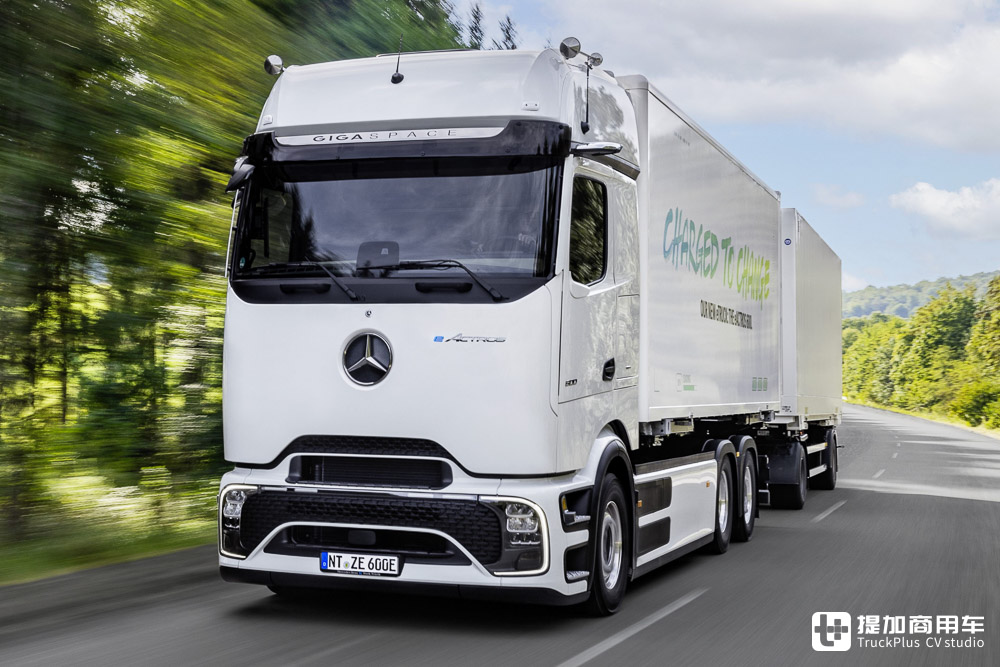 面向未来的划时代卡车:第六代奔驰Actros正式发布!首发亮相的电动版车型完全解读 - 第16张 - 提加商用车网 面向未来的划时代卡车:第六代奔驰Actros正式发布!首发亮相的电动版车型完全解读 - 第16张