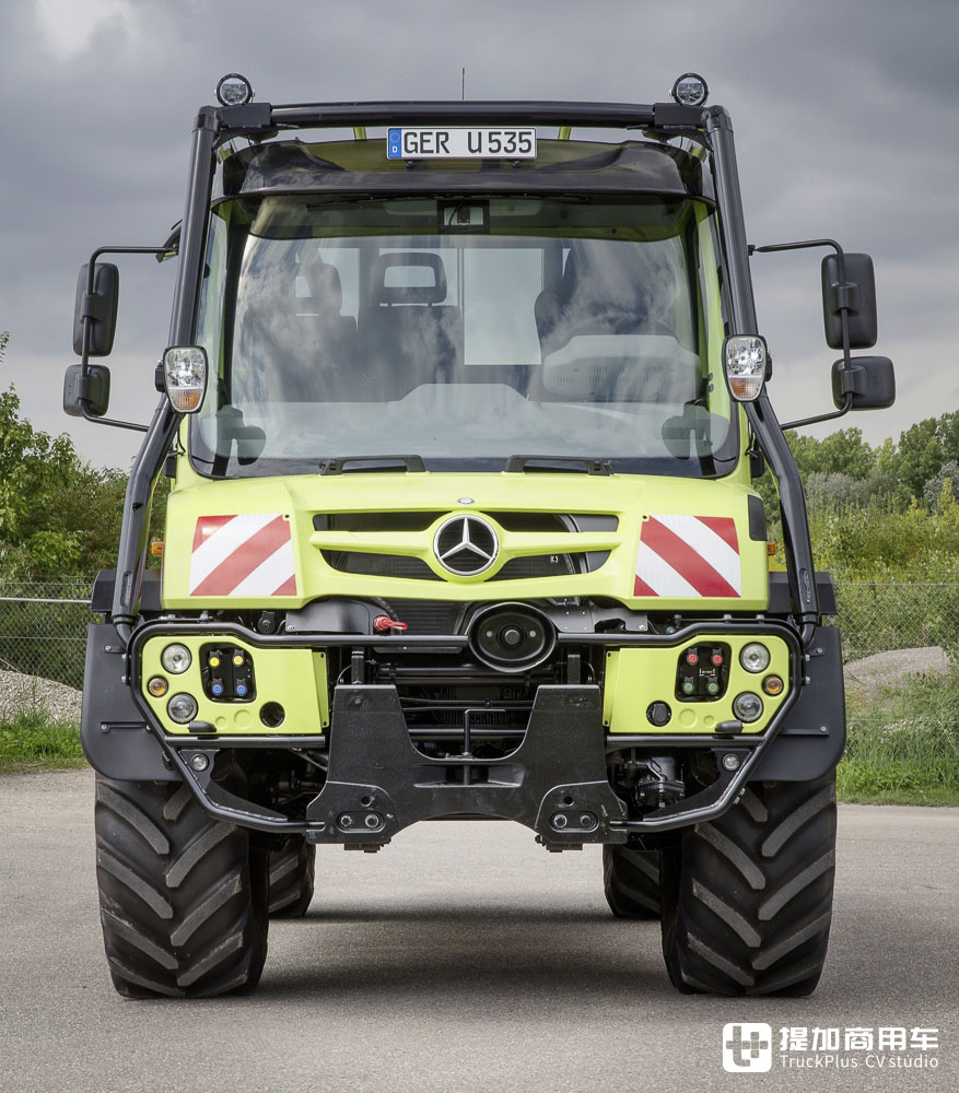 新一代内饰加持,操控如同开飞机,乌尼莫克百系列迎来重大更新 - 第18张 - 提加商用车网 新一代内饰加持,操控如同开飞机,乌尼莫克百系列迎来重大更新 - 第18张