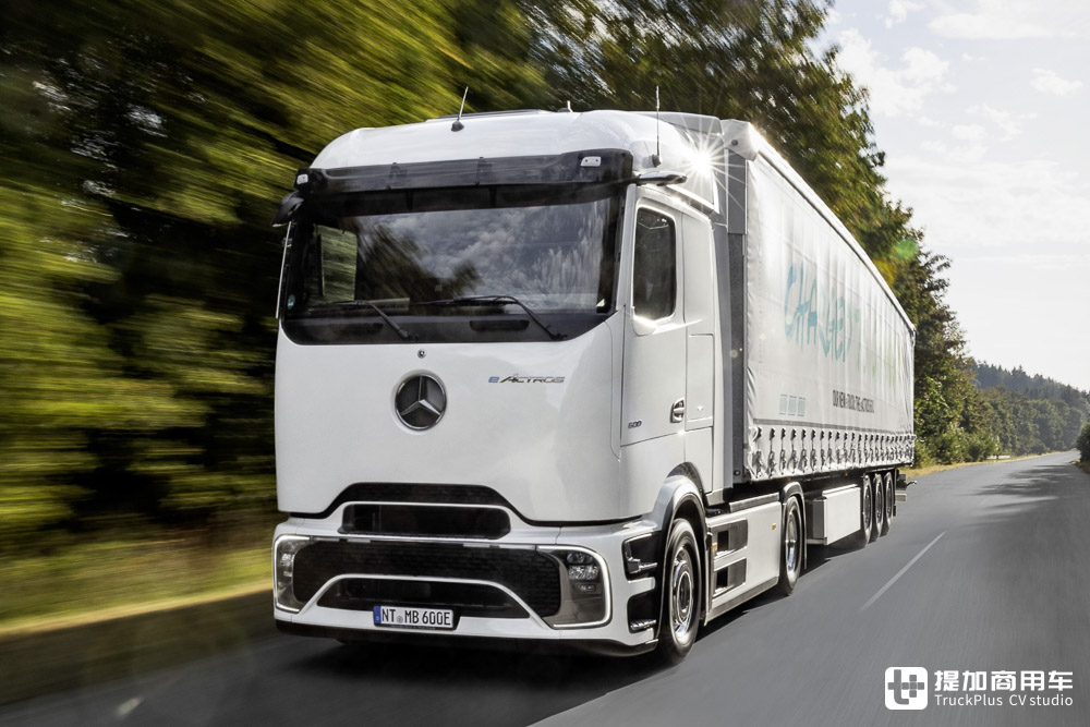 面向未来的划时代卡车:第六代奔驰Actros正式发布!首发亮相的电动版车型完全解读 - 第20张 - 提加商用车网 面向未来的划时代卡车:第六代奔驰Actros正式发布!首发亮相的电动版车型完全解读 - 第20张