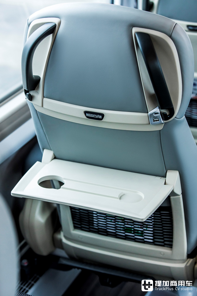 欧洲最受欢迎的豪华巴士之一,尼奥普兰Tourliner推出钻石版车型,纪念诞生20周年 - 第20张 - 提加商用车网 欧洲最受欢迎的豪华巴士之一,尼奥普兰Tourliner推出钻石版车型,纪念诞生20周年 - 第20张