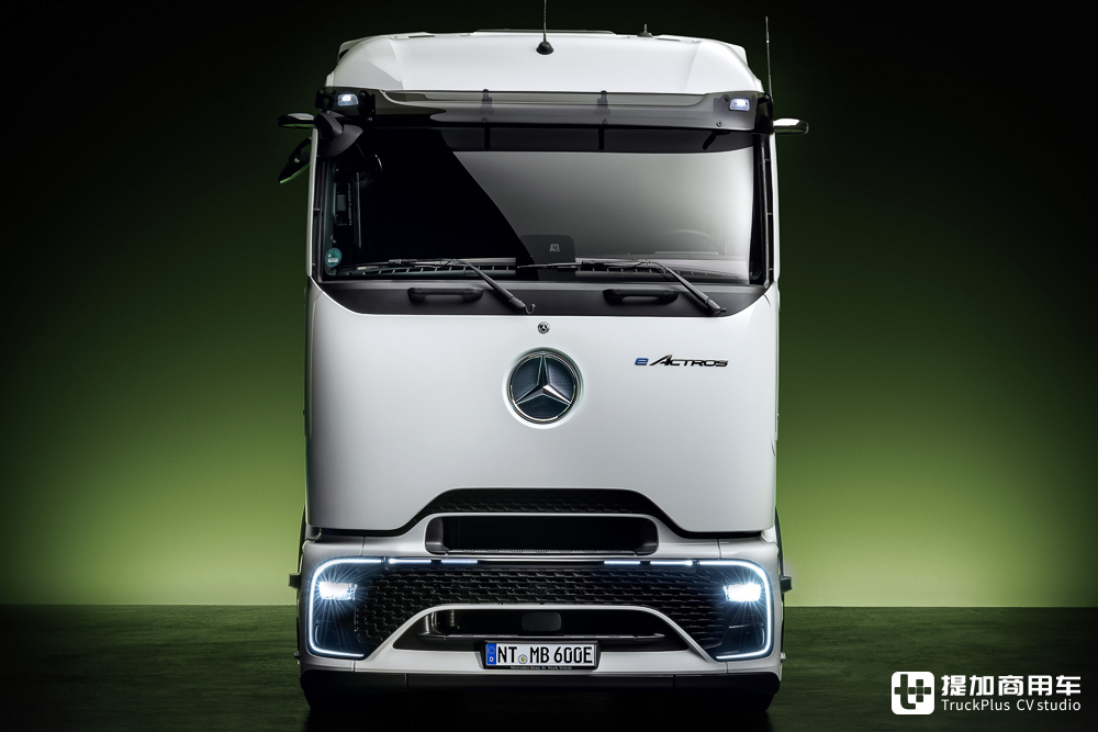 面向未来的划时代卡车:第六代奔驰Actros正式发布!首发亮相的电动版车型完全解读 - 第3张 - 提加商用车网 面向未来的划时代卡车:第六代奔驰Actros正式发布!首发亮相的电动版车型完全解读 - 第3张
