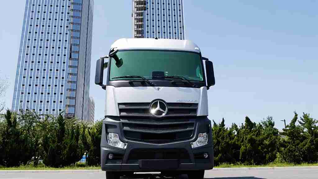 奔驰Actros C适合散户吗?对话卡友得出这样的惊人答案 - 第1张 - 提加商用车网 奔驰Actros C适合散户吗?对话卡友得出这样的惊人答案 - 第1张