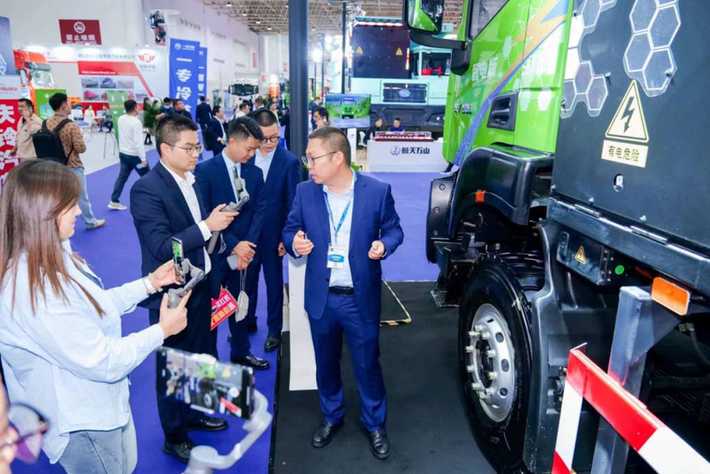 直抵行业最大马力!上汽红岩大马力燃气重卡系列新品发布上市 - 第3张 - 提加商用车网 直抵行业最大马力!上汽红岩大马力燃气重卡系列新品发布上市 - 第3张