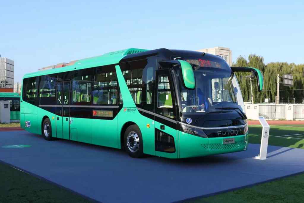 国内首创 行业首发 欧辉新型通学车携五大优势亮相北京通学车现场观摩会 - 第2张 - 提加商用车网 国内首创 行业首发 欧辉新型通学车携五大优势亮相北京通学车现场观摩会 - 第2张