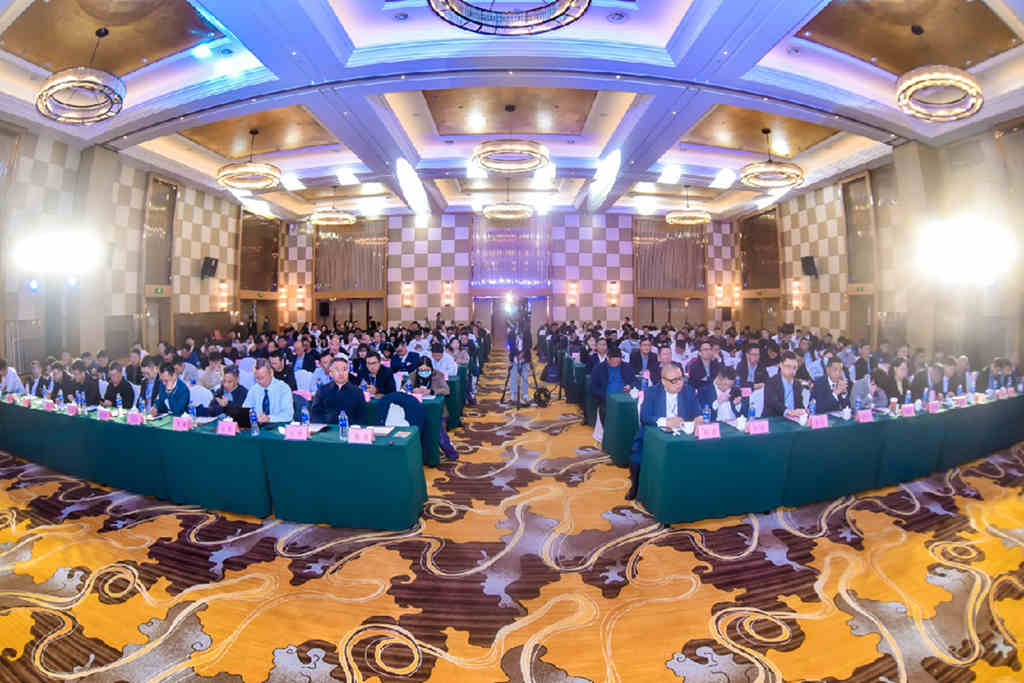 向新转绿智电融合,上汽红岩智电版新能源重卡荣获绿色智能高端重卡奖 - 第1张 - 提加商用车网 向新转绿智电融合,上汽红岩智电版新能源重卡荣获绿色智能高端重卡奖 - 第1张