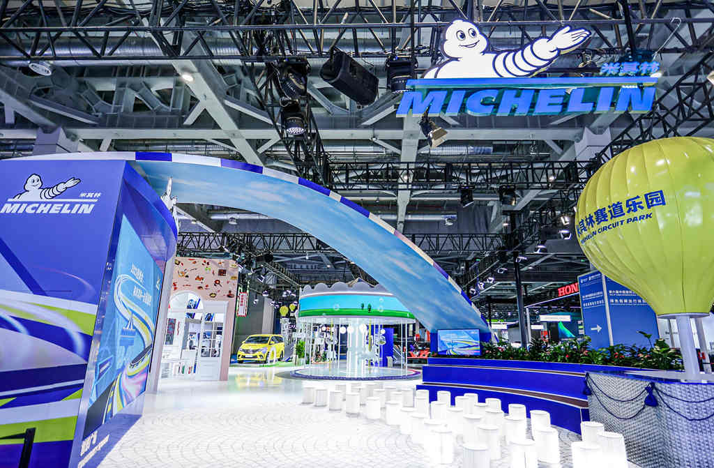 满怀激情,“我们追逐”美好移动生活 ,“米其林赛道乐园”亮相第六届进博会 - 第6张 - 提加商用车网 满怀激情,“我们追逐”美好移动生活 ,“米其林赛道乐园”亮相第六届进博会 - 第6张