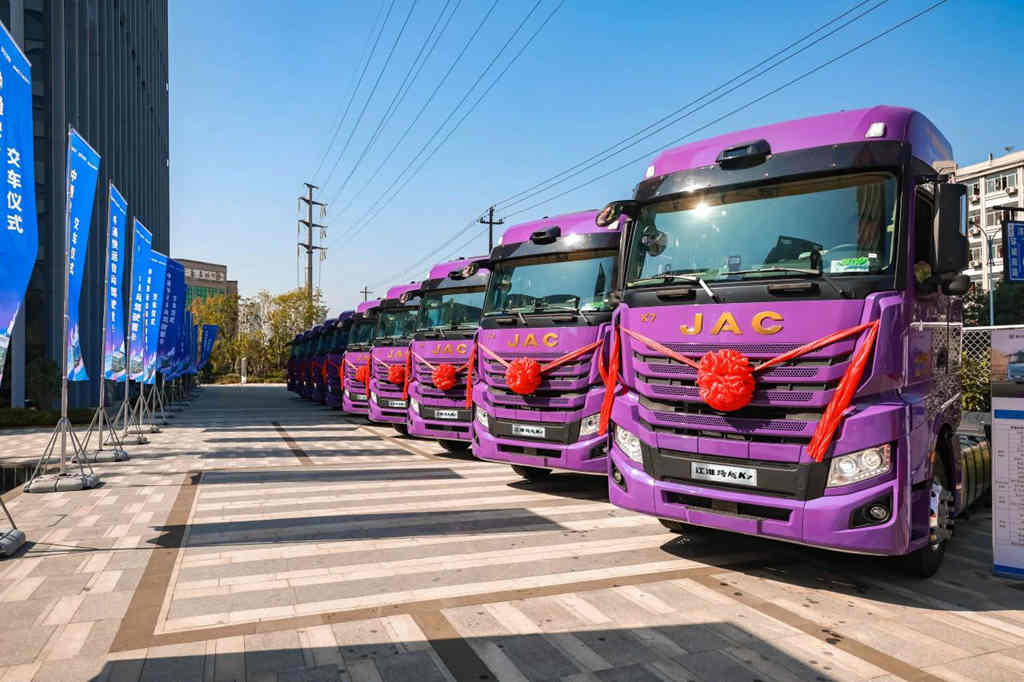 备战双十一快递快运,智能江淮重卡K7+带来新玩法! - 第3张 - 提加商用车网 备战双十一快递快运,智能江淮重卡K7+带来新玩法! - 第3张