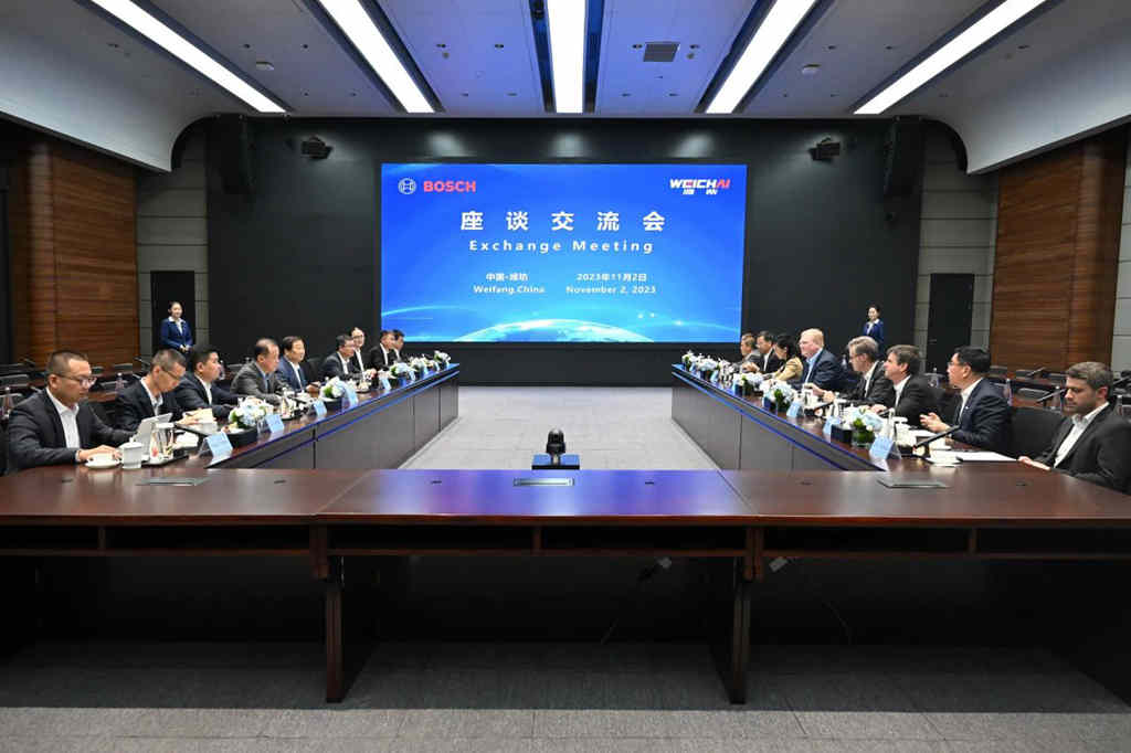 德国博世集团董事会主席史蒂凡·哈通一行访问潍柴 - 第2张 - 提加商用车网 德国博世集团董事会主席史蒂凡·哈通一行访问潍柴 - 第2张