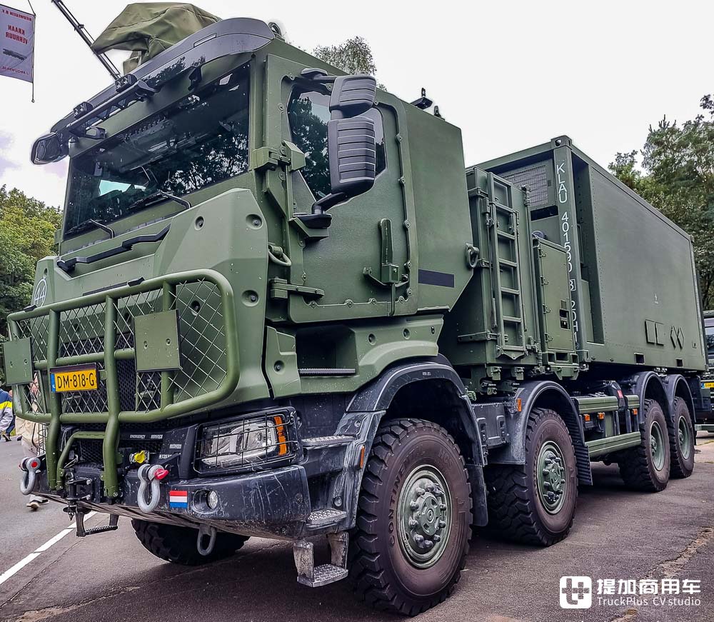 8x8全驱+防弹驾驶室,斯堪尼亚Gryphus军用卡车实拍 - 第1张 - 提加商用车网 8x8全驱+防弹驾驶室,斯堪尼亚Gryphus军用卡车实拍 - 第1张