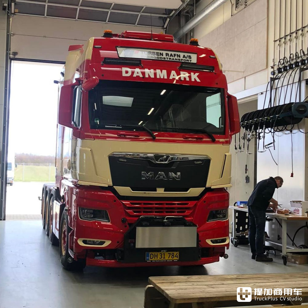单车战斗力高达250吨,液力变矩器加持,新一代曼恩TGX大件车实力强悍 - 第3张 - 提加商用车网 单车战斗力高达250吨,液力变矩器加持,新一代曼恩TGX大件车实力强悍 - 第3张