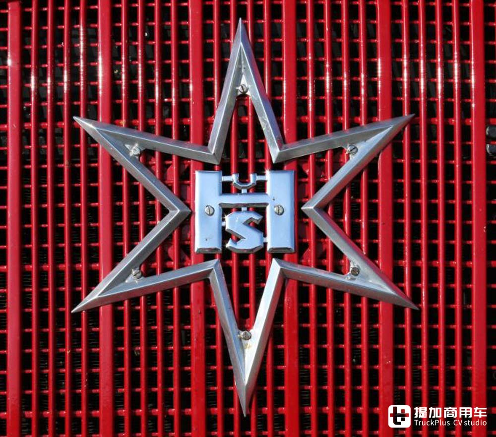 起猛了,62年车龄的经典Henschel HS140卡车在德国高速发生事故 - 第4张 - 提加商用车网 起猛了,62年车龄的经典Henschel HS140卡车在德国高速发生事故 - 第4张