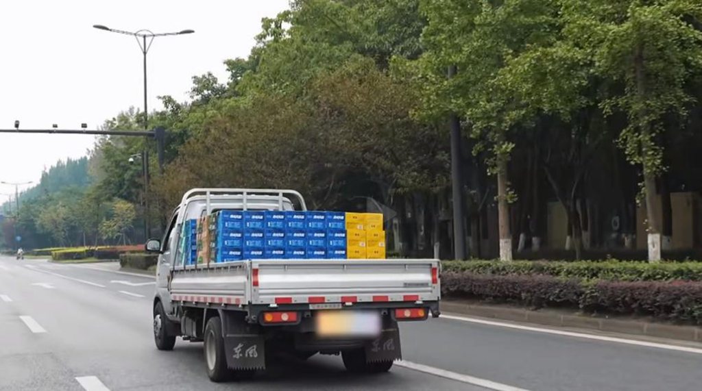 东风途逸T3王师傅致富路上的好“帮手” - 第4张 - 提加商用车网 东风途逸T3王师傅致富路上的好“帮手” - 第4张