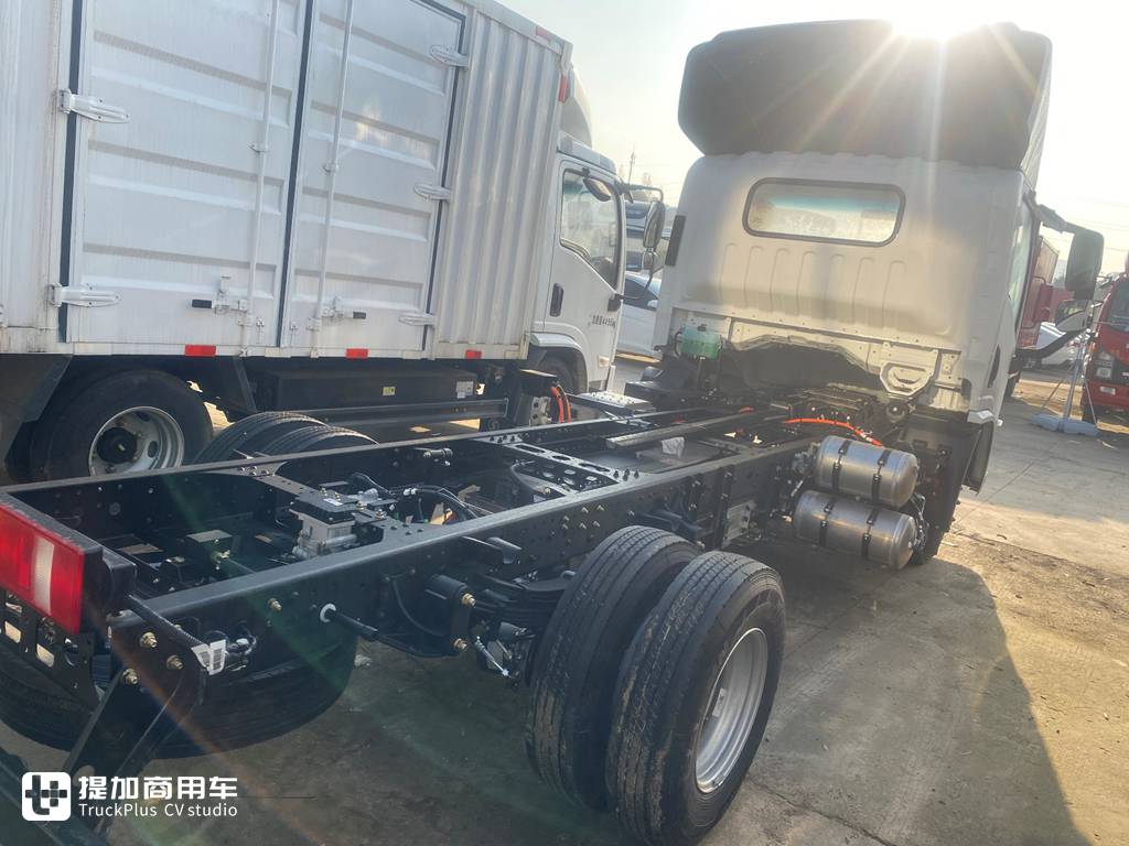 上市即热销!潍柴新能源蓝擎·悦EH大容量电池中置车型是如何取得如此佳绩? - 第4张 - 提加商用车网 上市即热销!潍柴新能源蓝擎·悦EH大容量电池中置车型是如何取得如此佳绩? - 第4张