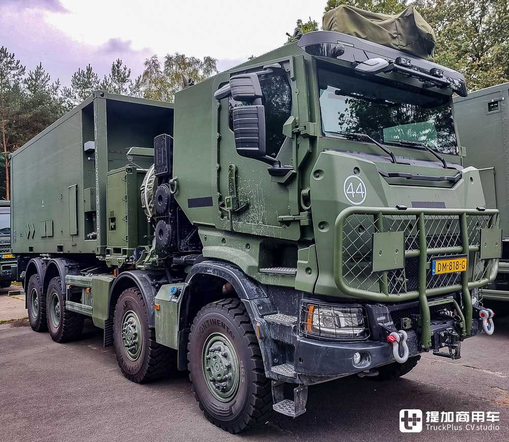 8x8全驱+防弹驾驶室,斯堪尼亚Gryphus军用卡车实拍 - 第4张 - 提加商用车网 8x8全驱+防弹驾驶室,斯堪尼亚Gryphus军用卡车实拍 - 第4张