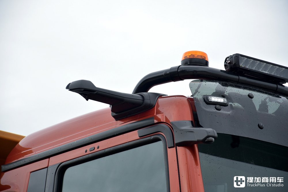 8x8驱动,还带后桥转向,实拍曼恩TGS多用途自卸车 - 第7张 - 提加商用车网 8x8驱动,还带后桥转向,实拍曼恩TGS多用途自卸车 - 第7张