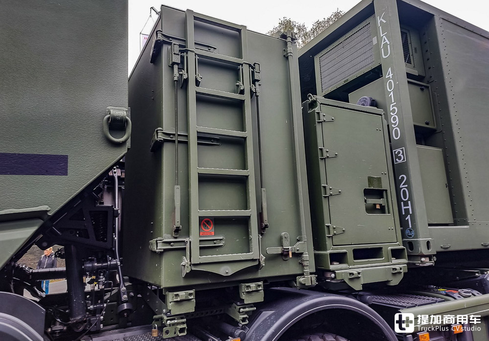 8x8全驱+防弹驾驶室,斯堪尼亚Gryphus军用卡车实拍 - 第17张 - 提加商用车网 8x8全驱+防弹驾驶室,斯堪尼亚Gryphus军用卡车实拍 - 第17张