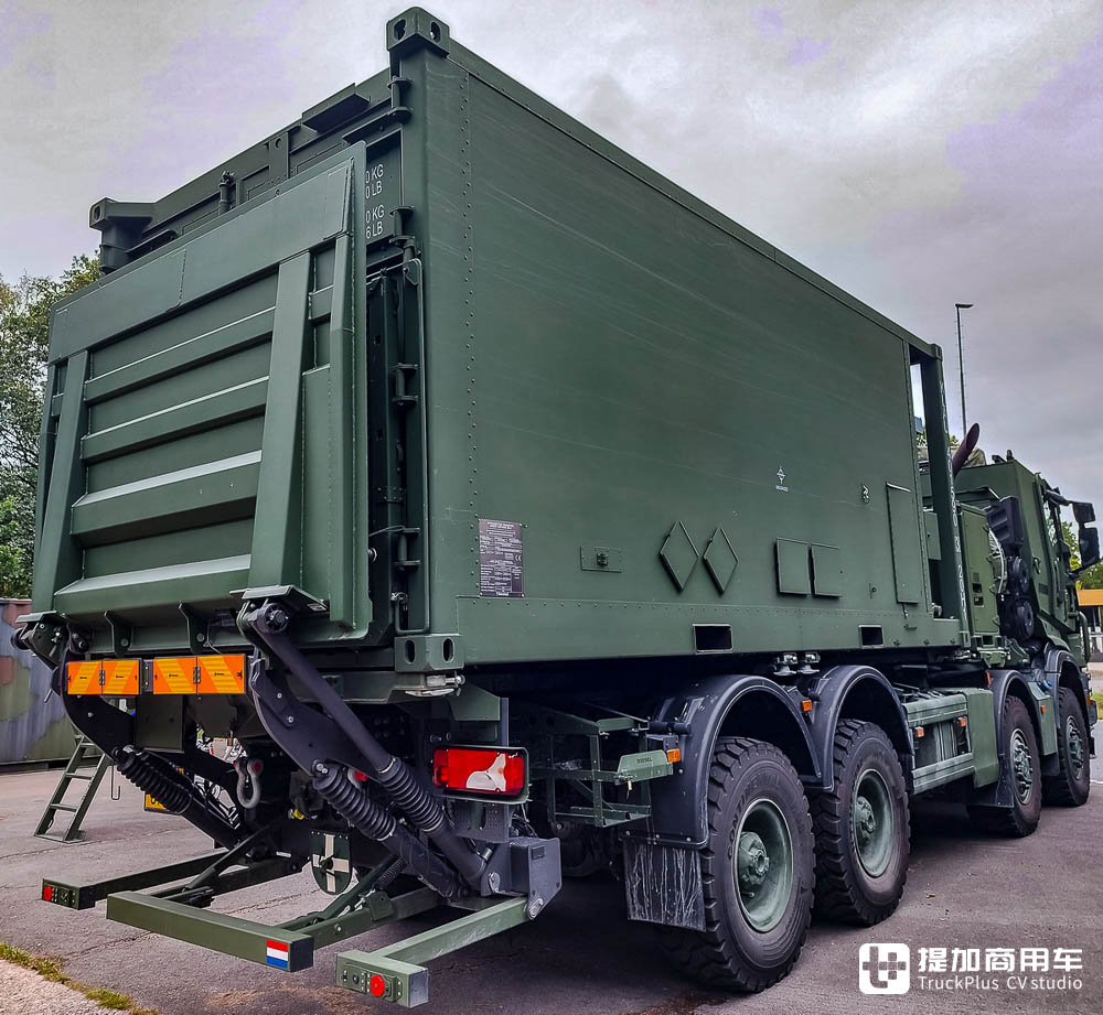 8x8全驱+防弹驾驶室,斯堪尼亚Gryphus军用卡车实拍 - 第20张 - 提加商用车网 8x8全驱+防弹驾驶室,斯堪尼亚Gryphus军用卡车实拍 - 第20张