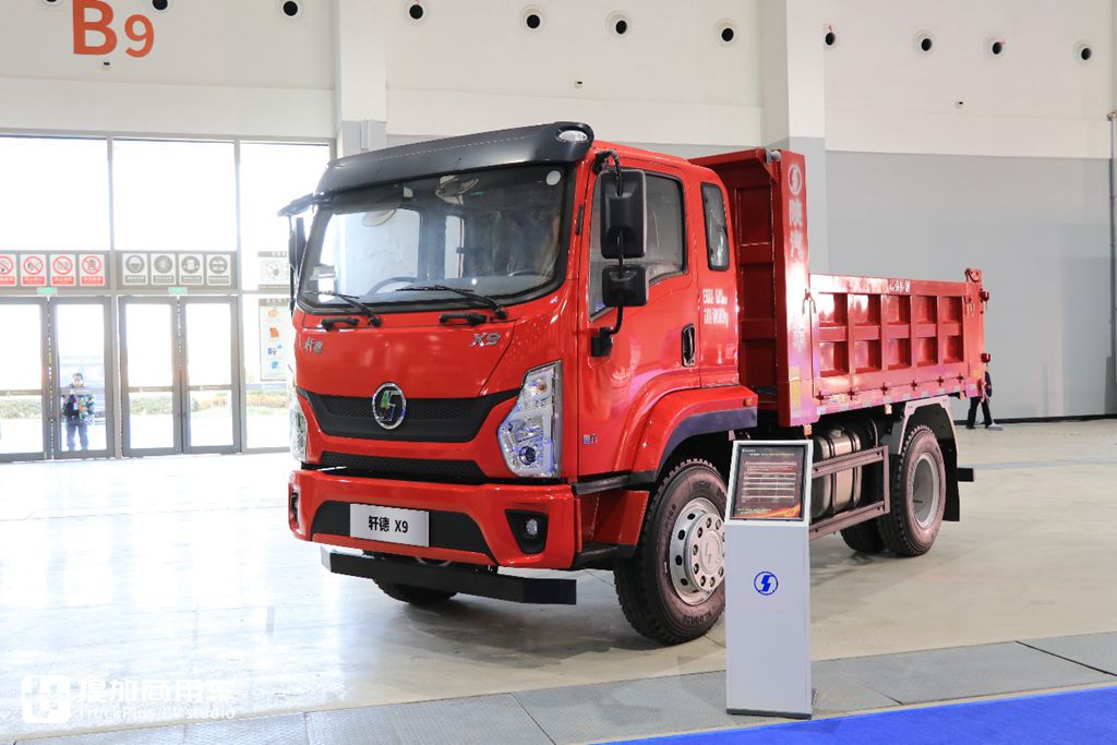 细分市场、载货车也有重磅新车,带你看陕汽2024年会现场展车(下) - 第24张 - 提加商用车网 细分市场、载货车也有重磅新车,带你看陕汽2024年会现场展车(下) - 第24张