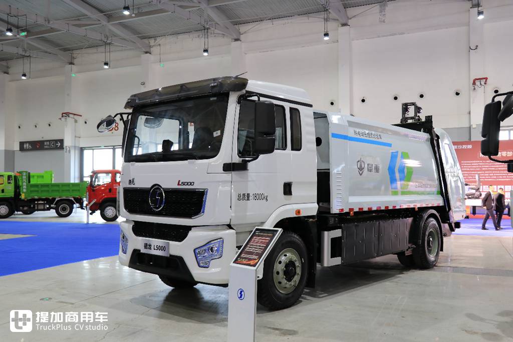 细分市场、载货车也有重磅新车,带你看陕汽2024年会现场展车(下) - 第25张 - 提加商用车网 细分市场、载货车也有重磅新车,带你看陕汽2024年会现场展车(下) - 第25张