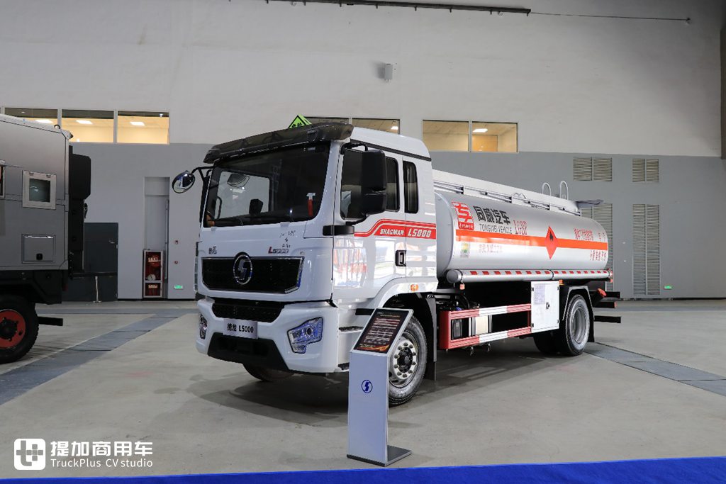 细分市场、载货车也有重磅新车,带你看陕汽2024年会现场展车(下) - 第29张 - 提加商用车网 细分市场、载货车也有重磅新车,带你看陕汽2024年会现场展车(下) - 第29张