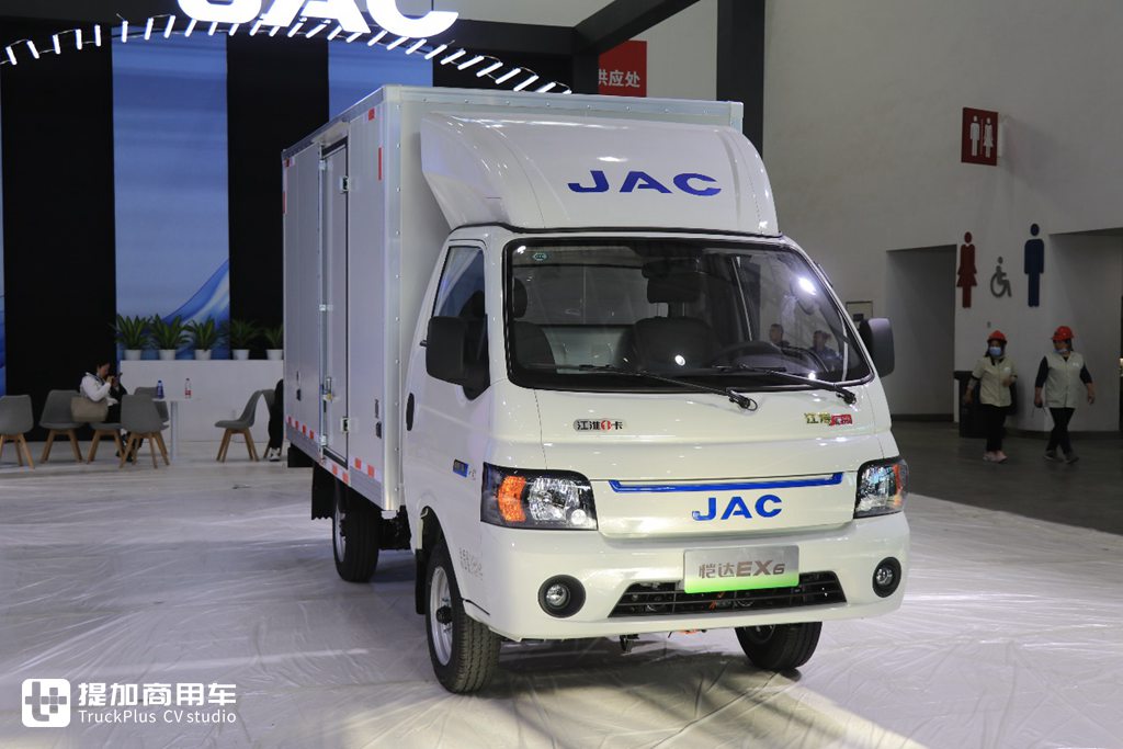 解放发布领先20年的车型?陕汽康明斯多款新品亮相,带你逛2023武汉商用车展 - 第58张 - 提加商用车网 解放发布领先20年的车型?陕汽康明斯多款新品亮相,带你逛2023武汉商用车展 - 第58张