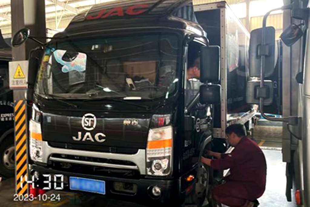 江淮1卡:定制产品+预见式全包服务,为“双11”大提速! - 第6张 - 提加商用车网 江淮1卡:定制产品+预见式全包服务,为“双11”大提速! - 第6张