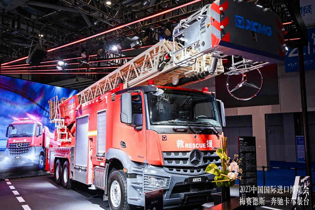 梅赛德斯-奔驰卡车携进口卡车全系产品亮相第六届中国国际进口博览会 - 第6张 - 提加商用车网 梅赛德斯-奔驰卡车携进口卡车全系产品亮相第六届中国国际进口博览会 - 第6张