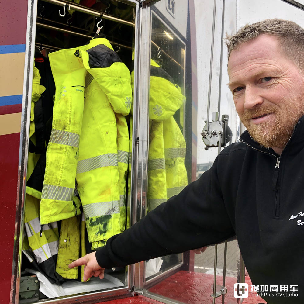 750匹发动机+静液压驱动前桥,可变身大件车,这台五轴沃尔沃FH16真有看点 - 第14张 - 提加商用车网 750匹发动机+静液压驱动前桥,可变身大件车,这台五轴沃尔沃FH16真有看点 - 第14张