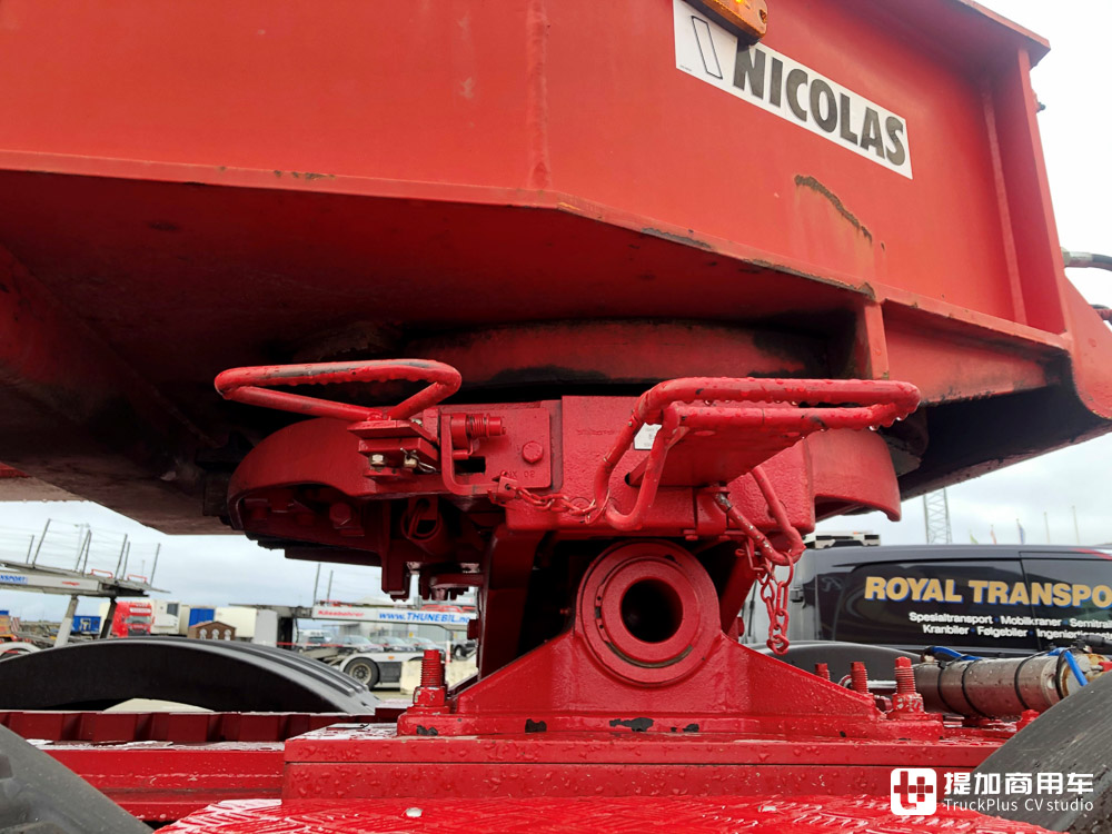 750匹发动机+静液压驱动前桥,可变身大件车,这台五轴沃尔沃FH16真有看点 - 第20张 - 提加商用车网 750匹发动机+静液压驱动前桥,可变身大件车,这台五轴沃尔沃FH16真有看点 - 第20张