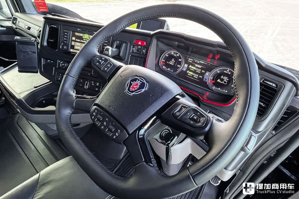 8x4底盘拿来拉普货?新西兰特色,斯堪尼亚660 S 8x4牵引车实拍 - 第20张 - 提加商用车网 8x4底盘拿来拉普货?新西兰特色,斯堪尼亚660 S 8x4牵引车实拍 - 第20张