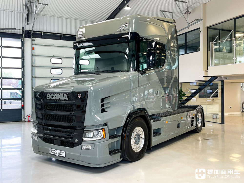 搭载V8发动机,平头卡车爆改长头单拖,荷兰Vlastuin改装厂打造的斯堪尼亚530ST实拍 - 第3张 - 提加商用车网 搭载V8发动机,平头卡车爆改长头单拖,荷兰Vlastuin改装厂打造的斯堪尼亚530ST实拍 - 第3张