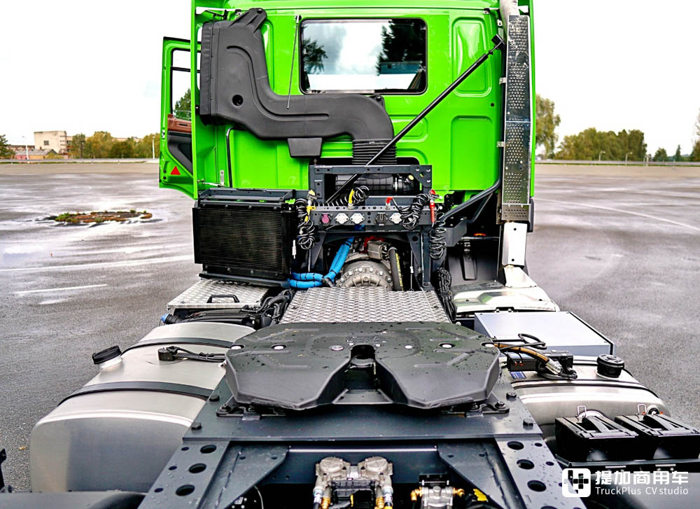 4x4全驱+超宽胎,替代拖拉机,太脱拉凤凰农用牵引车见过吗? - 第7张 - 提加商用车网 4x4全驱+超宽胎,替代拖拉机,太脱拉凤凰农用牵引车见过吗? - 第7张