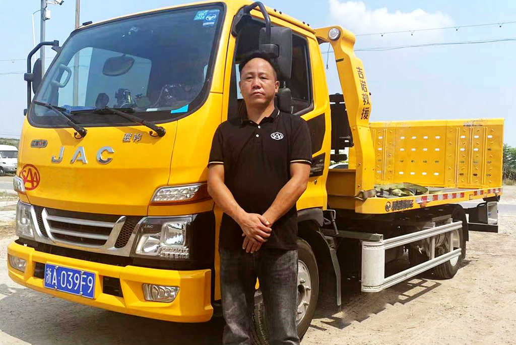 “试一试”江淮1卡底盘蓝牌清障车 他们一不小心就采购了100多台 - 第1张 - 提加商用车网 “试一试”江淮1卡底盘蓝牌清障车 他们一不小心就采购了100多台 - 第1张