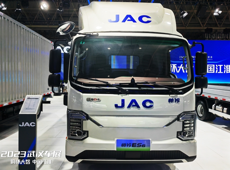 闪耀2023中国国际商用车展,江淮1卡“星链1号”技术品牌携全新一代新品亮相! - 第6张 - 提加商用车网 闪耀2023中国国际商用车展,江淮1卡“星链1号”技术品牌携全新一代新品亮相! - 第6张