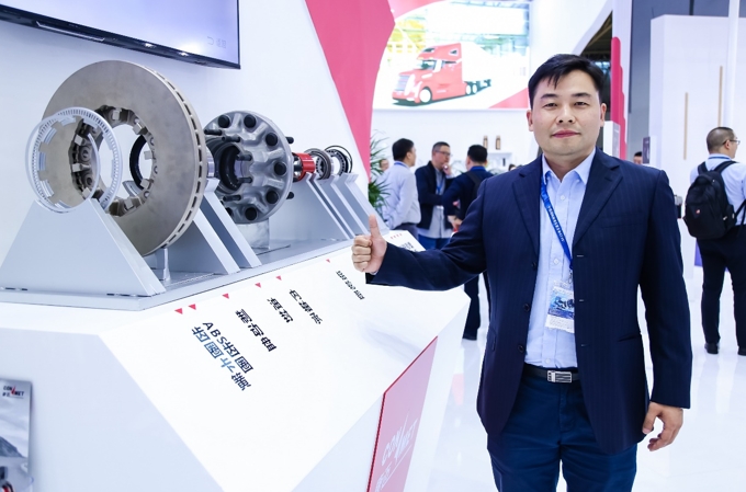 闪耀2023中国国际商用车展,康迈“从心出发 向新而行” - 第10张 - 提加商用车网 闪耀2023中国国际商用车展,康迈“从心出发 向新而行” - 第10张