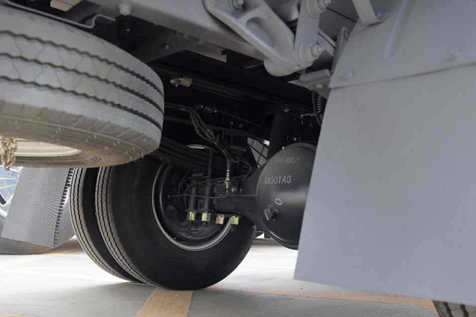 赚钱实力派，乘龙L2纯电100度单包气刹轻卡城配运输新选择 - 第4张