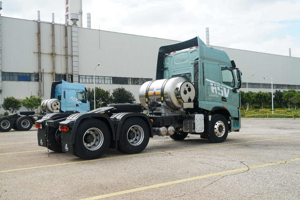 亮相西南,热销136台,乘龙LNG新品成都重磅上市