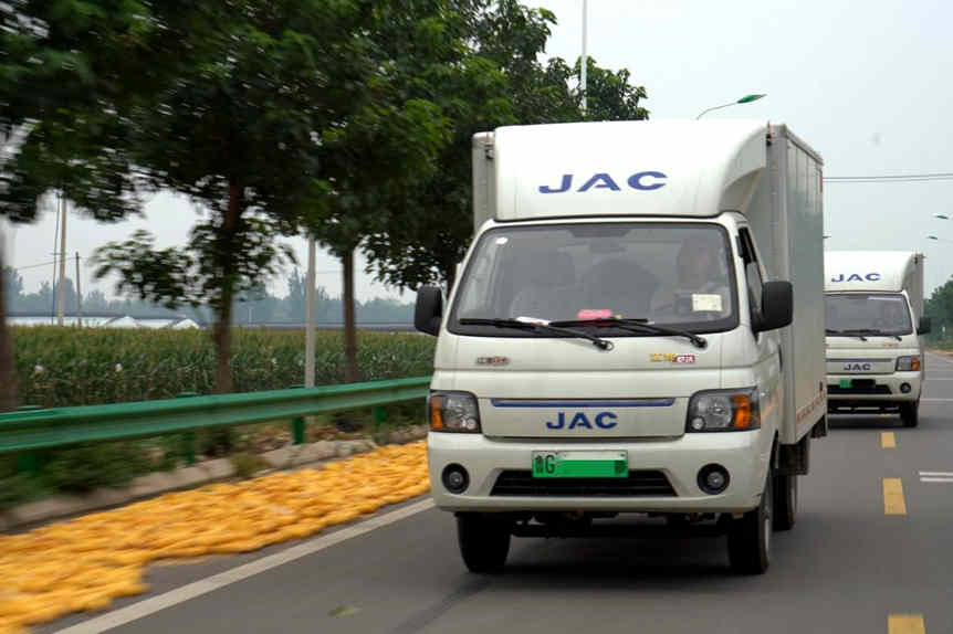 果断换江淮1卡恺达纯电小卡 货运平台老师傅真会“算”！