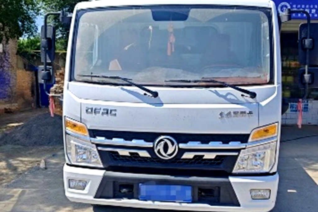 信赖是实力的外在,东风轻型车400万荣耀感恩每一位客户 - 第1张 - 提加商用车网 信赖是实力的外在,东风轻型车400万荣耀感恩每一位客户 - 第1张