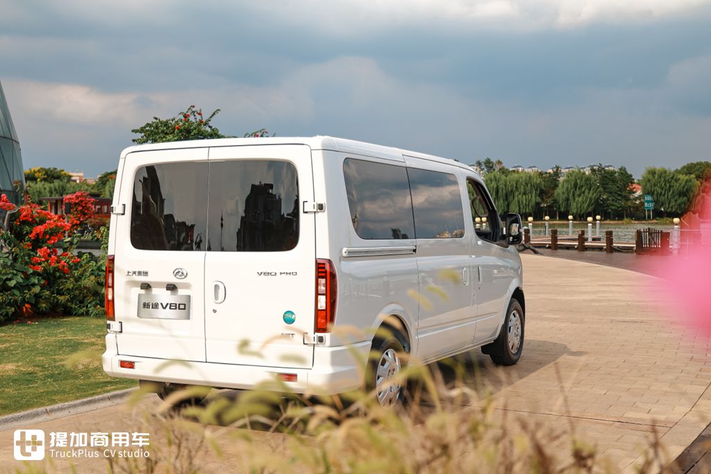 大通不大 创造神话 中国第一的轻客品牌立足国内走向世界 - 第2张 - 提加商用车网 大通不大 创造神话 中国第一的轻客品牌立足国内走向世界 - 第2张