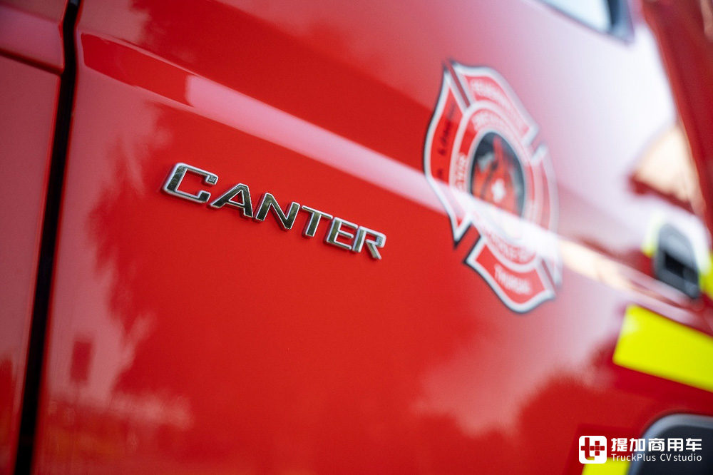 4x4全驱的日系轻卡,三菱Canter变身消防车 - 第6张 - 提加商用车网 4x4全驱的日系轻卡,三菱Canter变身消防车 - 第6张