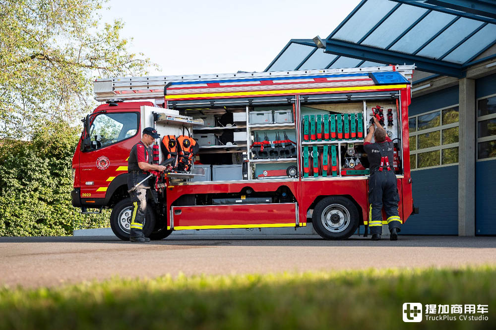 4x4全驱的日系轻卡,三菱Canter变身消防车 - 第8张 - 提加商用车网 4x4全驱的日系轻卡,三菱Canter变身消防车 - 第8张