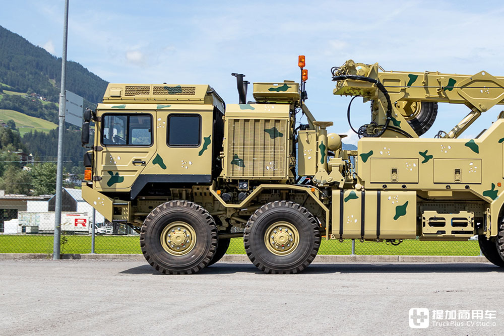 8x8驱动,军卡底盘+安普上装,实拍莱茵金属曼恩HX 8x8重型清障车 - 第10张 - 提加商用车网 8x8驱动,军卡底盘+安普上装,实拍莱茵金属曼恩HX 8x8重型清障车 - 第10张