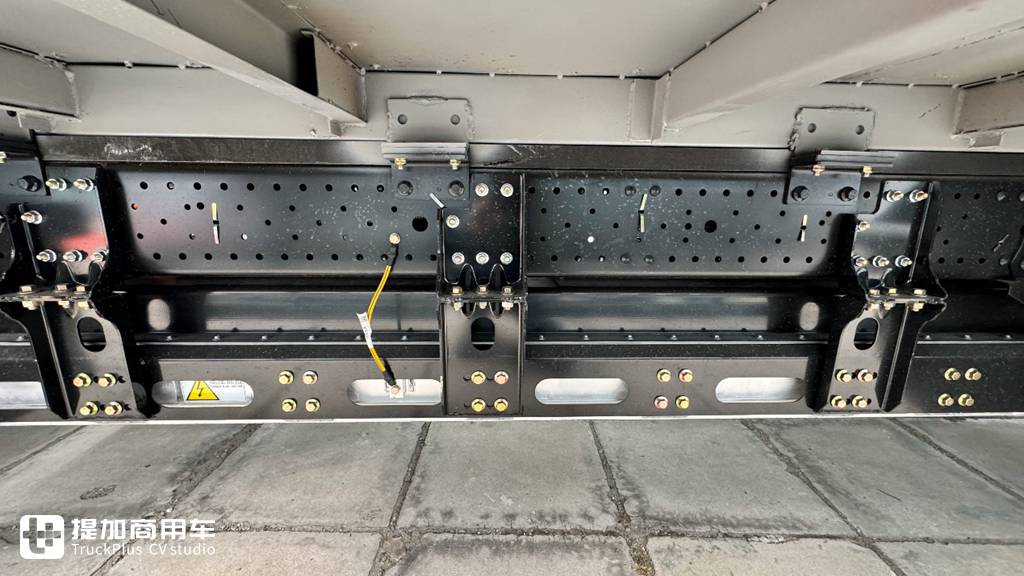 柴油机世家进军新能源,庆铃最新一代电动轻卡EVM600实力几何 - 第12张 - 提加商用车网 柴油机世家进军新能源,庆铃最新一代电动轻卡EVM600实力几何 - 第12张