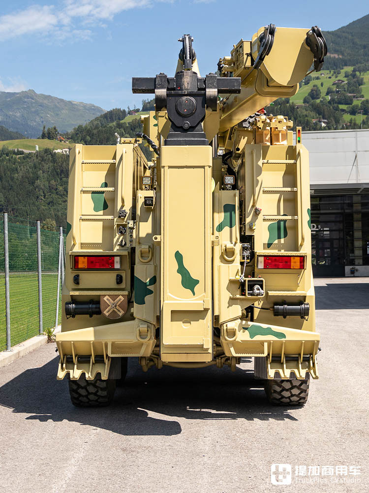 8x8驱动,军卡底盘+安普上装,实拍莱茵金属曼恩HX 8x8重型清障车 - 第13张 - 提加商用车网 8x8驱动,军卡底盘+安普上装,实拍莱茵金属曼恩HX 8x8重型清障车 - 第13张