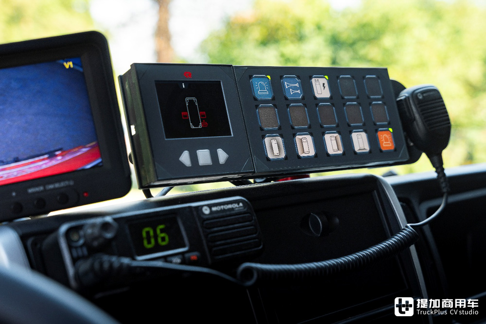 4x4全驱的日系轻卡,三菱Canter变身消防车 - 第16张 - 提加商用车网 4x4全驱的日系轻卡,三菱Canter变身消防车 - 第16张