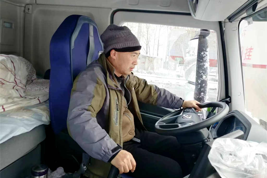 粉罐运输新选择红岩杰虎M10 河南用户表示:29个油开着真的省 - 第4张 - 提加商用车网 粉罐运输新选择红岩杰虎M10 河南用户表示:29个油开着真的省 - 第4张